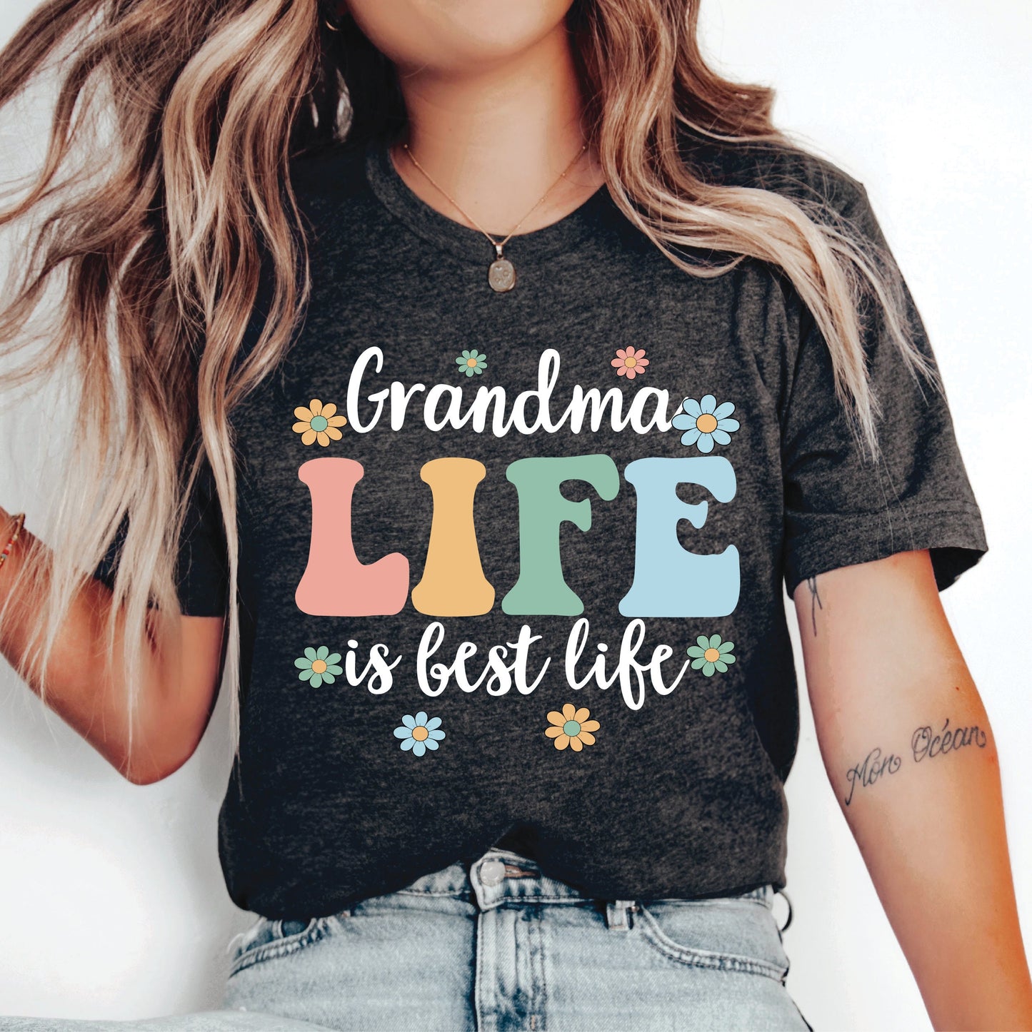 Grandma Life is the Best Life Shirt Grandma To Be Shirt New Grandma Gift Pregnancy Announcement Shirt for Grandma