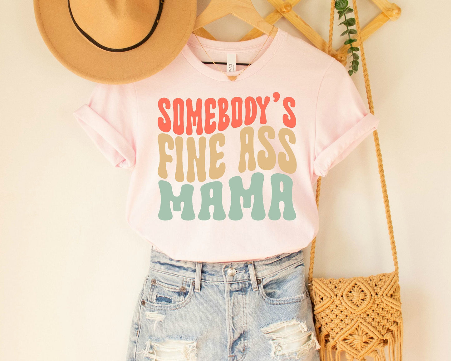 Funny Retro Mama Shirt Somebody's Fine Ass Mama T Shirt, Funny Birthday Gift for Mama, New Mama Gift Shirt for Mom