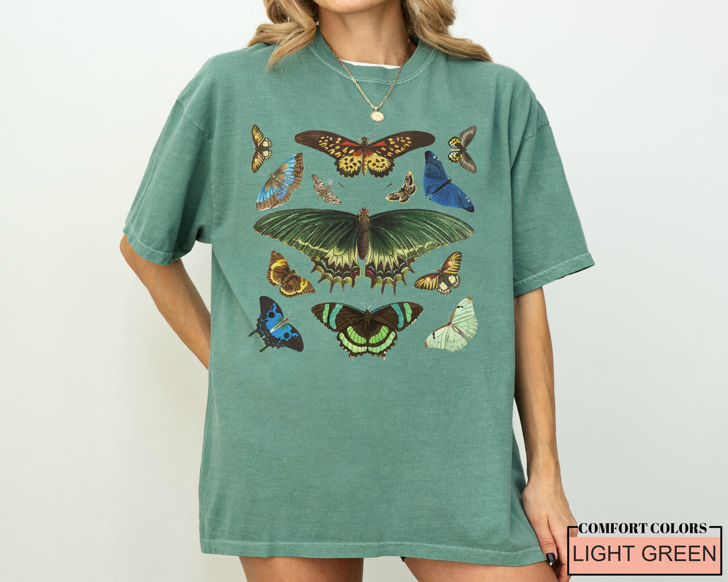 Vintage Butterfly Sweatshirt: Retro Nature Inspired Women Tee