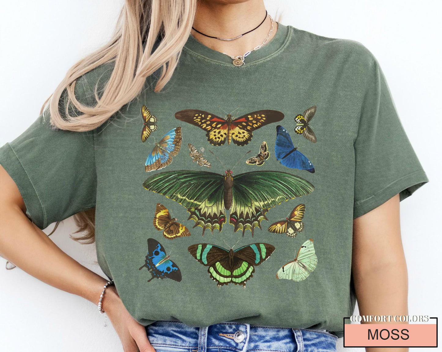 Vintage Butterfly Sweatshirt: Retro Nature Inspired Women Tee