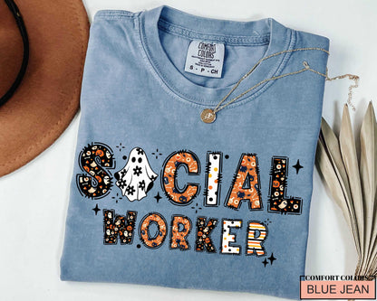 Halloween Social Worker T-Shirt: Spooky Ghost & Pumpkin Design