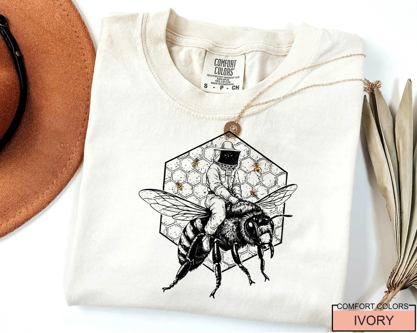 Funny Beekeeper Riding Bee T-Shirt - Honeycomb Apiculture Gift
