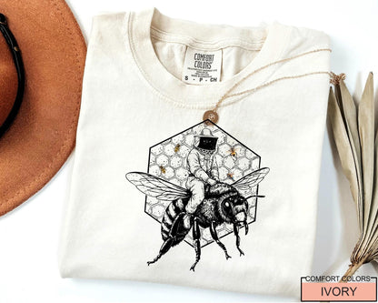 Funny Beekeeper Riding Bee T-Shirt - Honeycomb Apiculture Gift