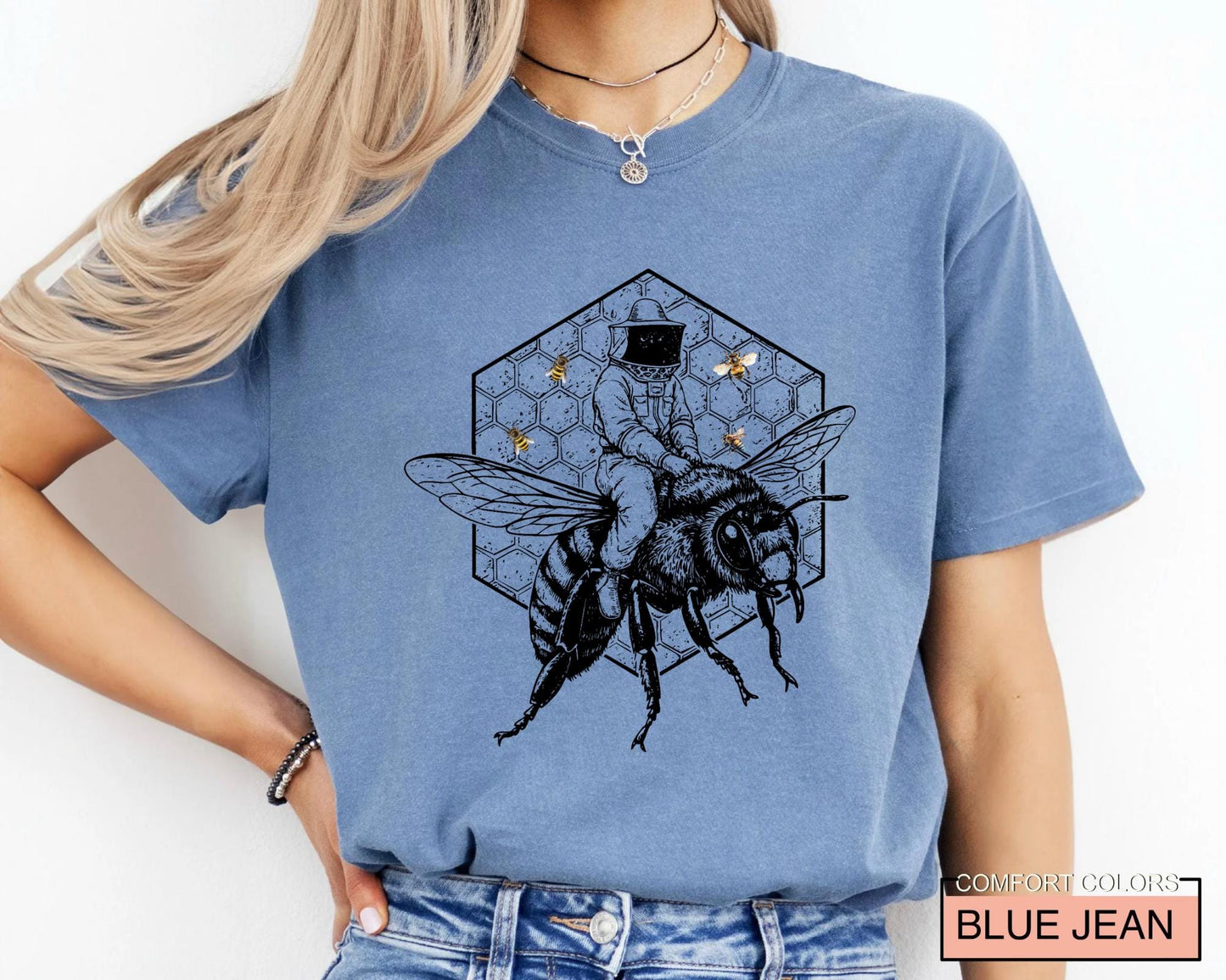 Funny Beekeeper Riding Bee T-Shirt - Honeycomb Apiculture Gift