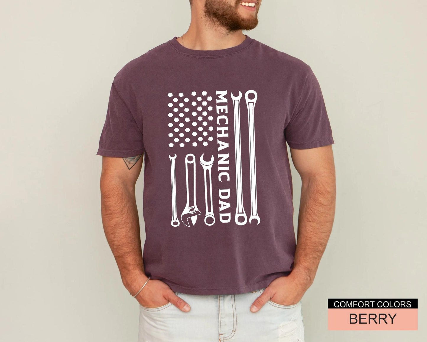 Mechanic Dad American Flag Wrench Tools Gift for Father’s Day, Car Repair Shirt for Dad, Garage Lover Auto Mechanic T-Shirt, Dad's Birthday