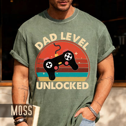 Dad Level Unlocked Shirt: New Gamer Dad T-Shirt
