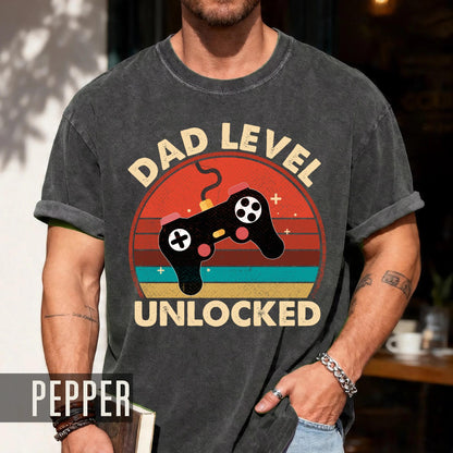 Dad Level Unlocked Shirt: New Gamer Dad T-Shirt